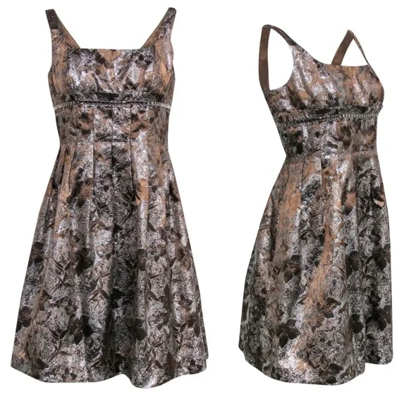 knee length dresses for ladies *GORGEOUS CARMEN MARC VALVO LACE EVENING GOWN WITH LACE UP BACK